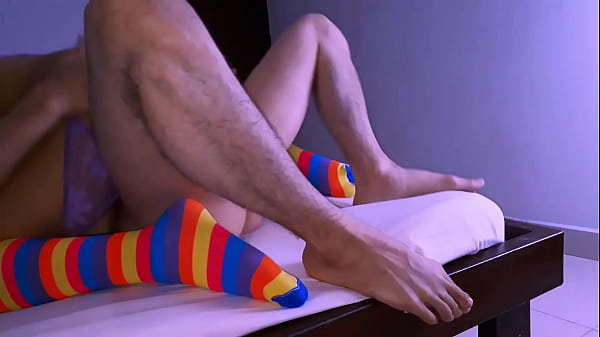 La estrecha conexión entre el estudiante y la madre de su amigo les llevó a vivir experiencias únicas en el apartamento.