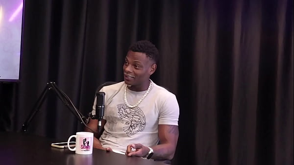 Zuerst wurde er viel kritisiert und hatte Gruppensex mit zwei Transsexuellen, die ... - Will Mastro (SHEER/RED)