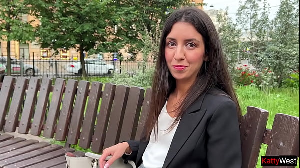 पब्लिक एजेंट पिकअप - पैसों के लिए बिजनेसवुमन की चुदाई