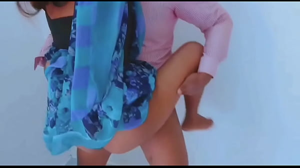 किशोर गधा मजेदार वीडियो है