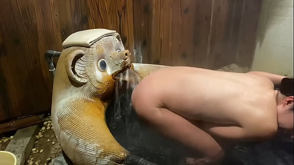 Con la bocca di un procione.