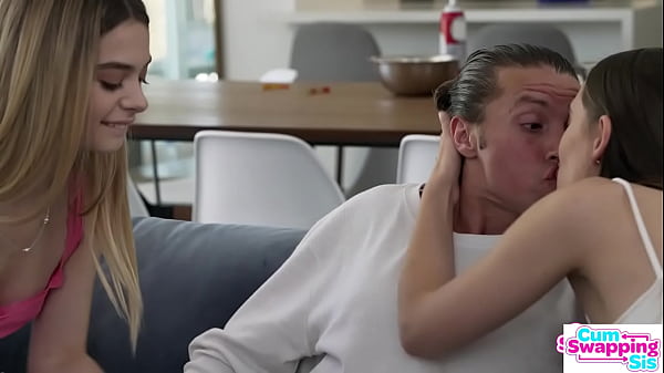 Die verspielte Molly Little neckt ihren Stiefbruder: „Du weißt wirklich nicht, was Vogelbeobachtung ist?“ – S2:E5