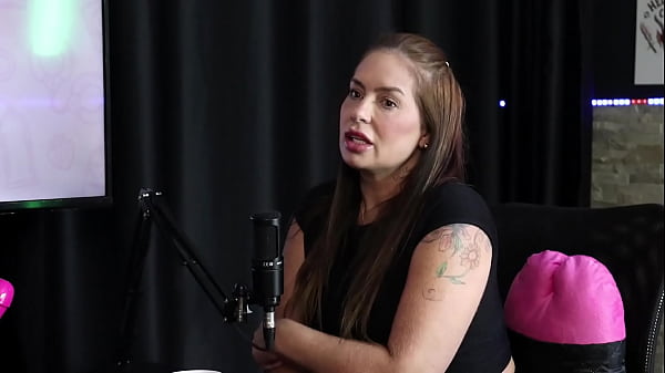 Die Kinder waren nicht einverstanden, aber sie verstanden, also begannen sie auf einer Pornoplattform, und ihr Fetisch war es, Sex mit einer Transsexuellen zu haben, und sie genießen Analsex – Francis Simas (SHEER/RED)