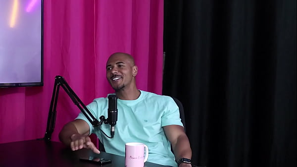 वह कामुक था और सेक्स के दौरान सब कुछ गलत हो जाता था, और कई लोगों के मन में मुखमैथुन के बारे में वर्जना होती है, लेकिन... - लुकास फ़राज़ (शीयर/रेड)