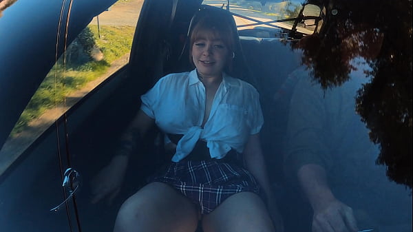 Scarlett Johnson fickt auf dem Weg zu Julian