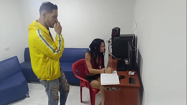 जागो सौतेली माँ जागो! - सौतेली माँ पहले ही जा चुकी है, मेरा सौतेला पिता अब चोद सकता है