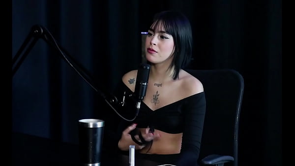 Ha avuto una relazione difficile con il suo ex ragazzo, le piace un sugar daddy, le hanno chiesto di defecare e le domande... - Ariane Kimiko (SHEER/RED)