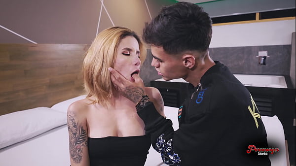 एशले रोज़ और डेनियल मस्त गुदा पुनर्मिलन - पूर्वावलोकन