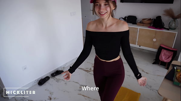 La livreuse de pizza a mangé ma pizza et a voulu s'enfuir. Je l'ai fait sucer