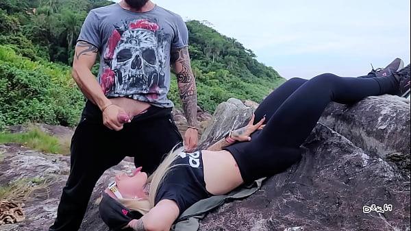 Stepsister_ on vacation, I take her to the beach to suck my dick