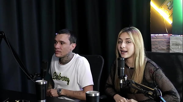 Once he did a service for a man, he talked about the tiger game and the pride his dick felt - Yasmin Pariz &amp_ Ktal Vagabundo do Bom (SHEER/RED)