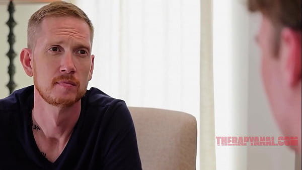 Twink ottiene il massimo dal DILF in terapia