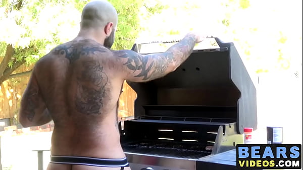 Bareback drilling with older hairy bear and muscular hunk