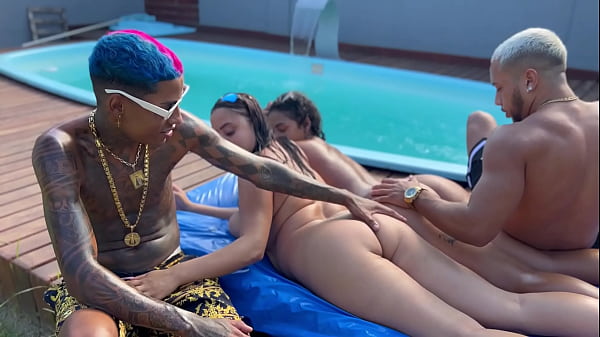 Teen dễ thương nóng bỏng vui vẻ - hậu môn