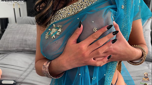 Pakistan Bhabi Aaliyah Yasin fucks âm hộ của cô trong khi nói tiếng Urdu