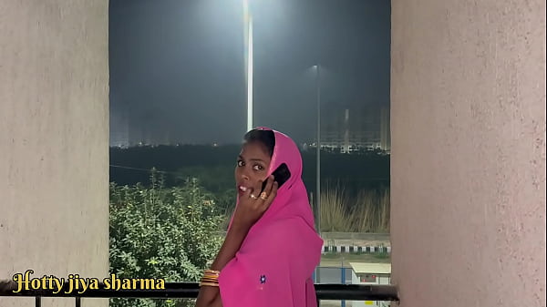 जब सौतेले पिता ने सौतेली माँ को छोड़ दिया तो सौतेले बेटे ने करवा चौथ पर उसकी सौतेली माँ की बड़ी गांड और चूत चोद दी