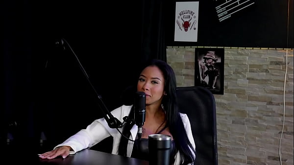 Il a commencé comme amateur, il a du soutien pour ses amis et il pensait qu'il était hétéro, mais... - Paulistinha (SHEER/RED)