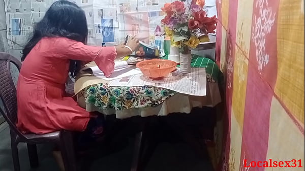 शौकिया किशोर पोज़ - सुंदर