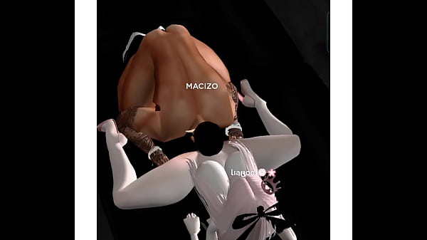 La carina ragazza LiaBoo fa sesso con un uomo latino