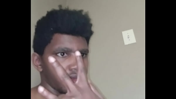 Pt3 superdariusguy chơi với vòi nước lớn của anh ấy