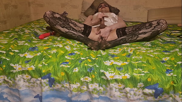 娘娘腔自慰用振动器和抽搐卡明热