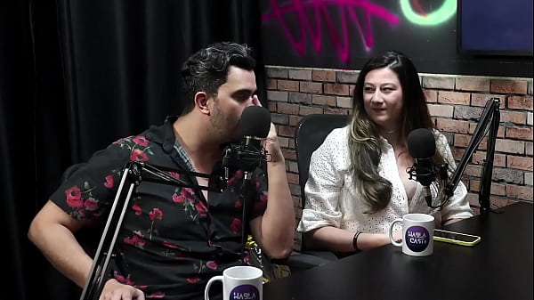 Ele começou a chupar os seios dela, e ela confessou ter comido o cuzinho dele - Bella Mantovani e A Fera