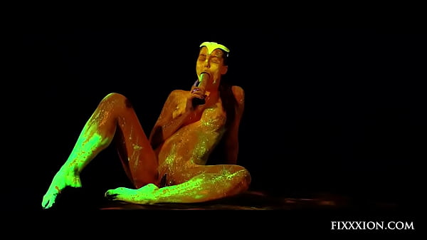 Hot cute Teen has fun - sex_toys