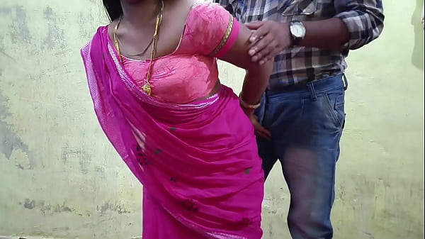 Sister-in-law looks amazing wearing a pink saree, today I will not leave her, I will tear my pussy and keep her.