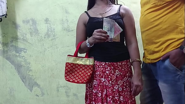 The servant fucked the girl who had come from outside the village