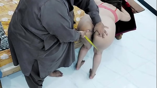 Indian Tailor Fucking Village Gawar Girl Big Ass Like A Bitch, Hard And Rough In Doggy Style With Clear Hindi Audio Romantic Talking