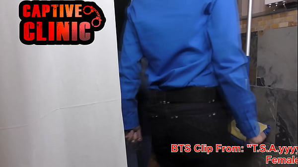 Sexy Teen Teen gibt an