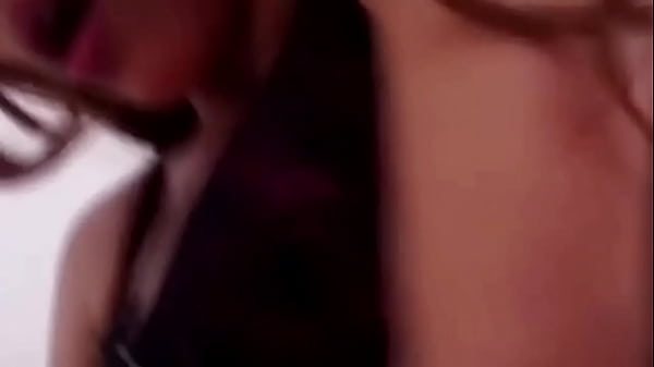 Heißes, leidenschaftliches Teen neckt - Amateur