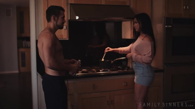 Jennifer white mães e enteados 6 cena 2 [todo sexo, hardcore, boquete, gonzo]