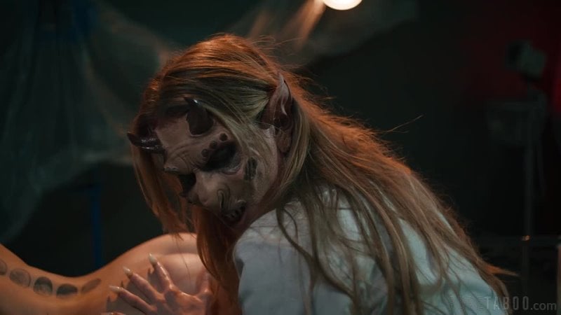 Puretaboo ashley lane y anna claire nubes