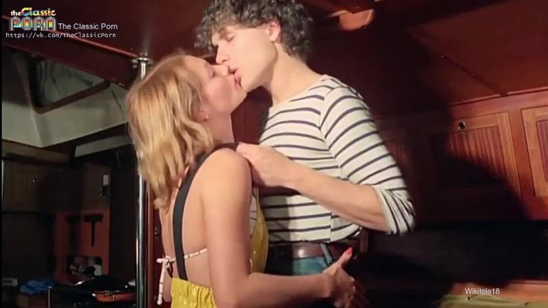 पैंटी ऑन फ़ायर (1981) कैथी स्टीवर्ट, नादिन रूसियल, फ़्रांस लोमे, लिस पिंसन [रेट्रो, क्लासिक, विंटेज, पोर्न, सेक्स, लेस्बियन