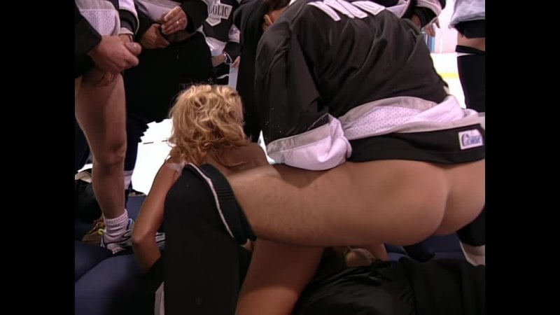 02 Cricket-Gangbang-Mädchen 25 AI verbessertes Video