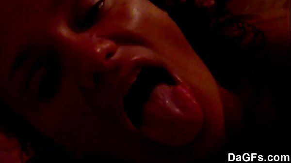 Dagfs - Elle ne peut pas en avoir assez de mon sperme chaud