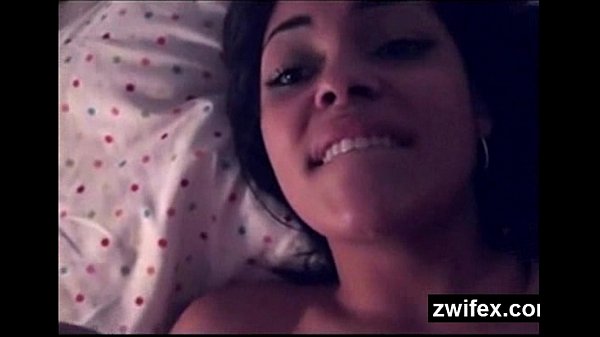 Seducente ragazza matura e seducente