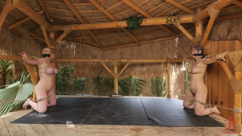 Syren de mer & dee williams (con yêu) hai bà mẹ xinh đẹp bị giam cầm))